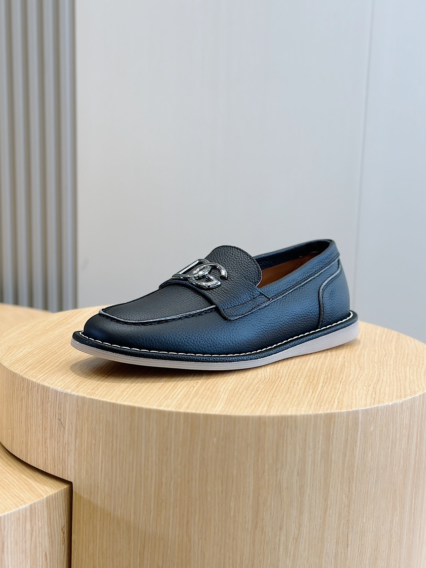 olce & Gabbana shoe